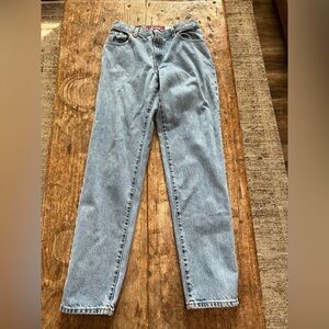 90’s Vintage Levi’s 550 Women’s Classic Relaxed 8 L Tapered Leg EUC 100% Cotton
